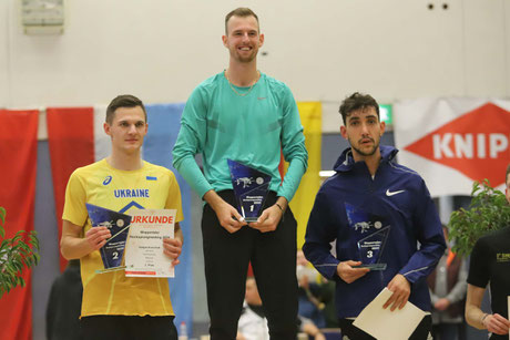 Siegerpodest der Männer: Vadym Kravchuk (Platz 2), Jan Štefela (Platz 1), Alperen Acet (Platz 3) [Bild: Flyctory, www.flyctory.com]