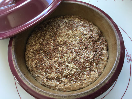 Teig im runden Zaubermeister von Pampered Chef
