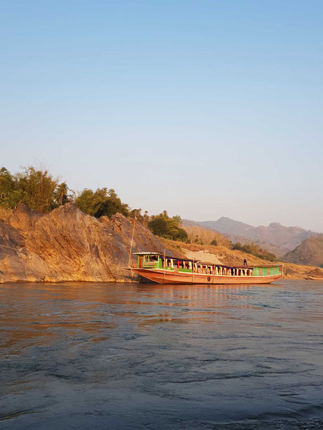 Mit dem Slow Boat von Huay Xai nach Luang Prabang