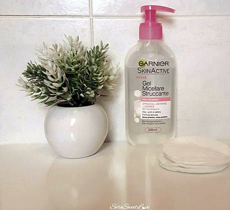 Gel micellare skinactive garnier in bagno dischetti struccanti morning routine