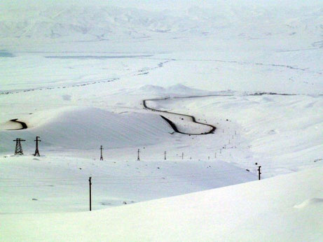 Field trip road survey Kyrgyzstan Too Ashuu Pass