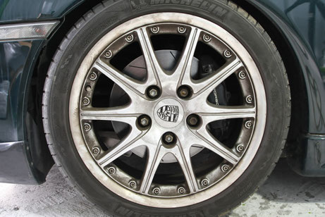 ポルシェのホイール洗浄 埼玉所沢の車磨き専門店 ブレーキダストの固着