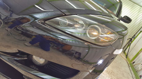 黒いRX‐8の磨き完成 フロントバンパーの研磨後