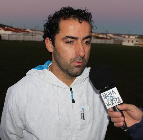 Moises Sayago entrenador del C.D.Burguillos