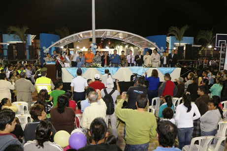 Momento de la ceremonia inaugural del parque de La Aurora. Manta, Ecuador.