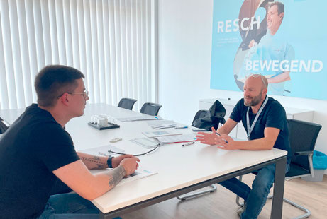 Beratungsgespräch mit Resch&Frisch-Mitarbeitern