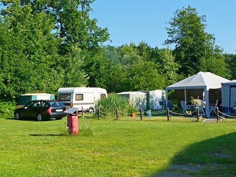 Gepflegte Jahres- oder Dauercampingplätze