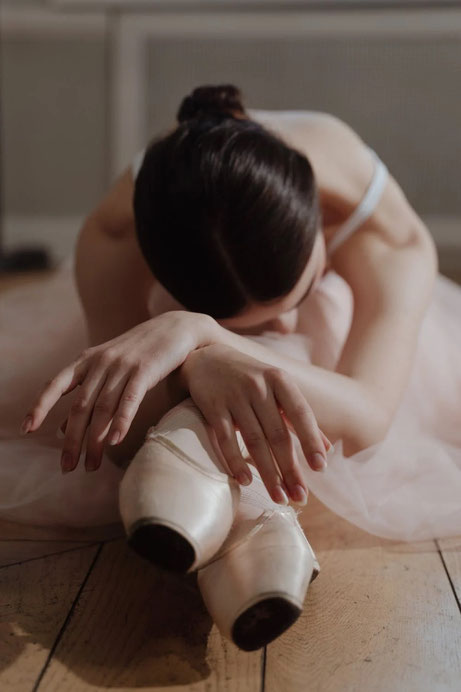 Ballettschule in Reutlingen, Ballettunterricht für Kinder, Ballett Training für Anfänger Erwachsene und Spitzentanz für Fortgeschrittene, Reutlingen 