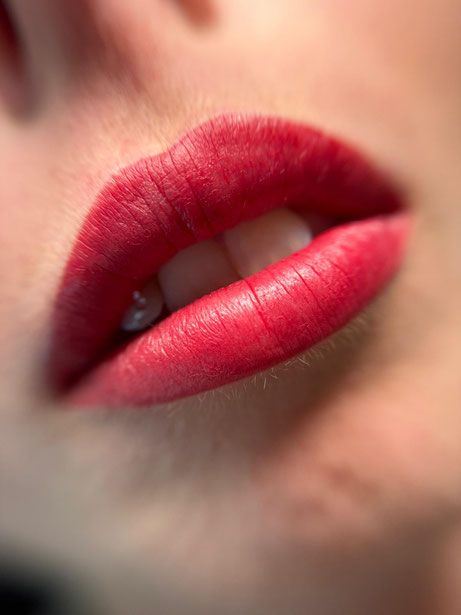 Aesthetik by Ina Zierhut - Microblading
