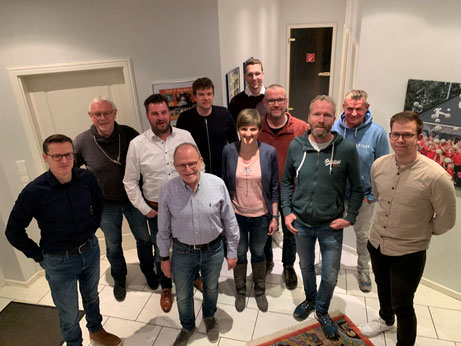 Der Vorstand im Jahr 2022, v.l.: Thorsten Pledl, Alfred Gude, Carsten Blanke, Hans Poplutz, Kai Lübbers, Maria Berlekamp, Niklas Heckmann, Frank Brüggemann, Andreas Ovel, Thomas Sandmann, Fabian Hilgenstöhler. Nicht im Bild: Karl Wilms und Jörg Mieskamp.