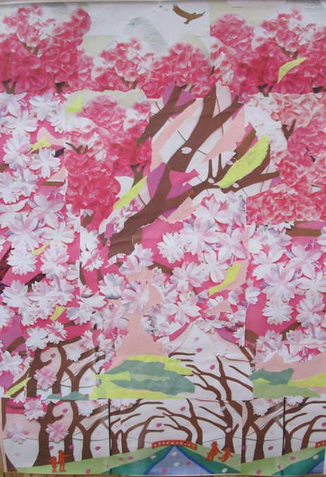 春の壁飾り作りは、満開の桜の園です。空気も心も桜色・・・。