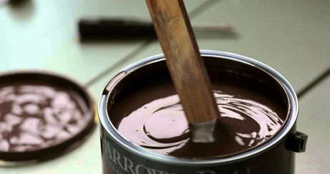 pot de peinture de qualité
