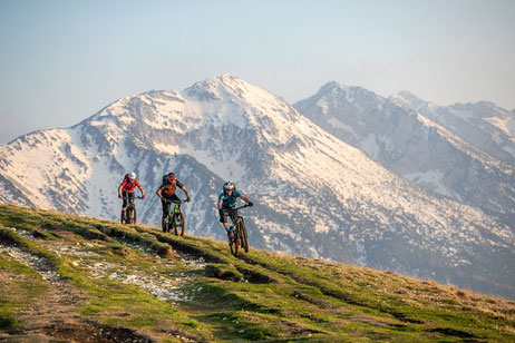 Neue e-MTB Bekleidung und Zubehör von Vaude