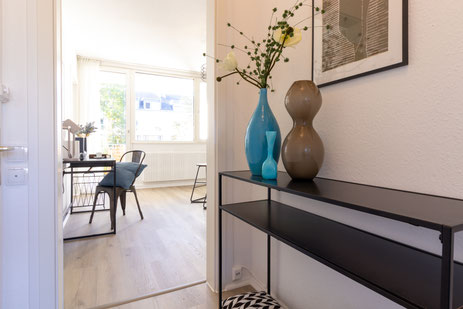 Home Staging Pizzuto Immobilien Optimieren und Aufwerten für den Verkauf. Wohnung in Düssldorf Holzhausen. Home YStaging expertin DGHR und Immobilienfotografie in NRW 