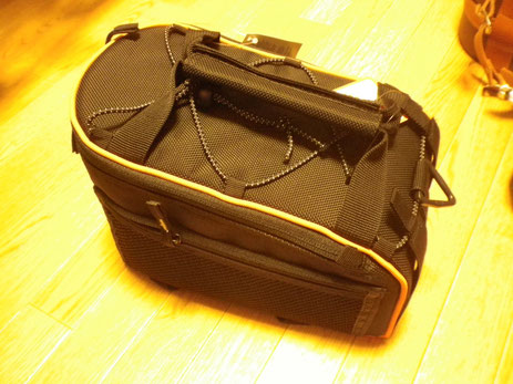 　「ST-SB-001」というリアバッグです。