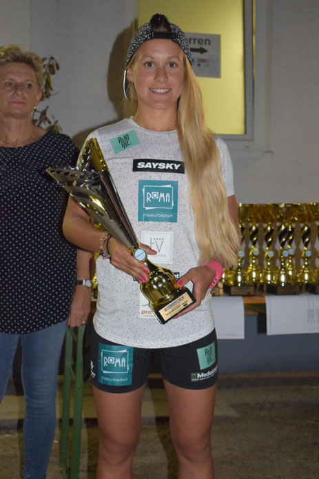 Julia Mayer ROMA Friseurbedarf Sieg Wiener Neustadt Firmenlauf