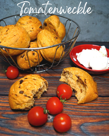 Brötchen mit getrockneten Tomaten