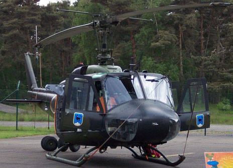 Eine Bell UH-1D (Quelle: CC BY-SA 3.0, https://commons.wikimedia.org/w/index.php?curid=161147)