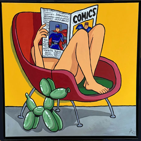 Pop-Art-Gemälde "Green Hot Dog" von Divo Santino: entspannte Figur im Lounge-Chair liest Comic, daneben ein grüner Lufballonhund vor gelbem Hintergrund - humoevolle zeitgenössische Kunst über Ruhe und Gelassenheit.