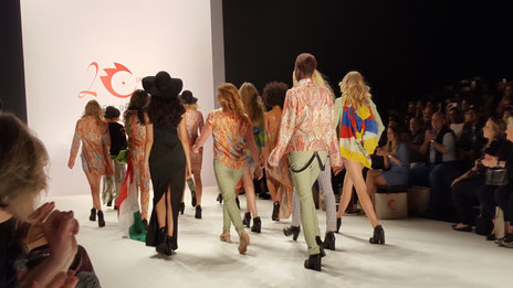 Bild: Outfits von Anja Gockel auf der Fashion Week 2016