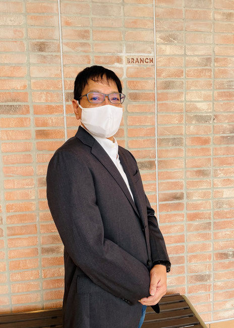 注記：新型コロナウィルス感染症対策のため、マスクを着用しております。