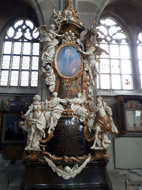 Grabmal der Familie Bonhoeffer: In der Kirche St. Michael in Schwäbisch Hall, Foto (c): A. Fürst