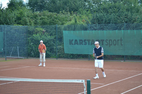 Hans Willi den nächsten Ball nimm ich als Volley