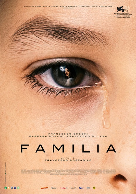 FAMILIA Prima Nazionale giovedì 3, venerdì 4, sabato 5, domenica 6: ore 21:00 sabato 12, domenica 13: ore 18:30 #Familia
