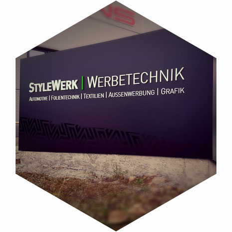 Signbox gekantetes Dibond Schild 3D Schild Werbekasten StyleWerk Werbetechnik 