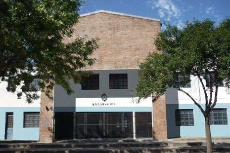 Pasamos el edificio por la casa de fotoshop.
