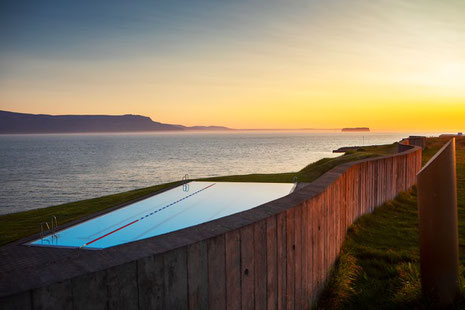 Der Pool in Hofsós ist öffentlich zugänglich - (c) visit north iceland