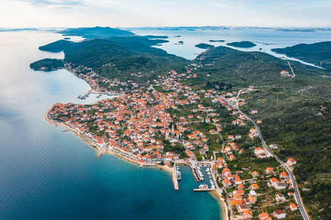 Bezaubernder Blick auf den Hafen von Preko, Ugljan © Croatian National Tourist Board/Aleksandar Gospić