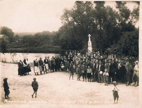 Poświęcenie krzyża w Woli Życkiej 1943 rok