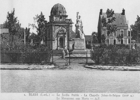 Le jardin public, la Chapelle de Seigne et le Monument aux Morts
