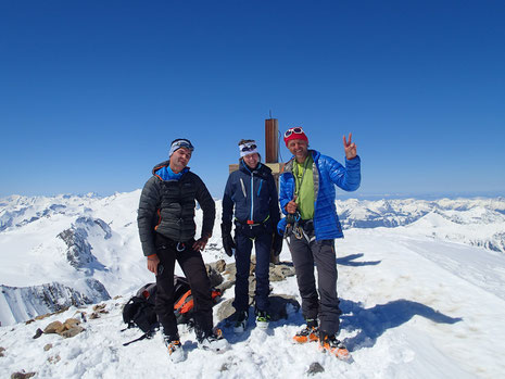 Avec Sophie et Benoit au sommet du Mittelgipfel, dans ce beau massif des Wildstrubel