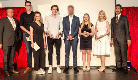 Paul Haase (FOS 12 TB), Lisa Hörnschemeyer (FOS 12 SA), Julius Mergen (FOS 12G), Christoph Ebken (FOS 12 E), Melina Weglage (BFS K II A), Tina Janzen (BFS GTA)