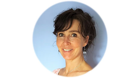 Eva Yoga Heidelberg Rückenyoga Yoga Nidra Entspannung Pilates Yoga Klangschalen Autogenes Training Bergheim Neuenheim Altstadt 69117 69121 69115 Yogalehrerin Heidelberg Gesundheitspädagogin Heidelberg Yoga in Heidelberg Yogakurs in Heidelberg Yogakurse  