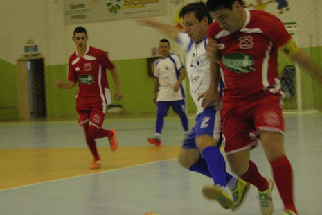 Força Jovem e Riachuelo o mais antigo clássico de Santiago.