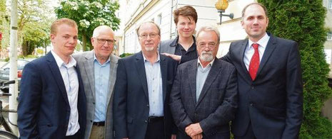 Der neue Vorstand des SPD-Kreisverbandes Wilhelmshaven (von links): Benjamin Detmers, Howard Jacques, Vorsitzender Hartmut Tammen-Henke, Kjell van Büren, Klaus Böther und Torsten Frank. Foto: Stein