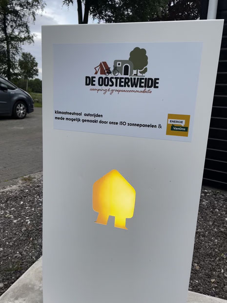 groepsaccommodatie Drenthe autolaadpaal EV opladen laadpaal op De Oosterweide