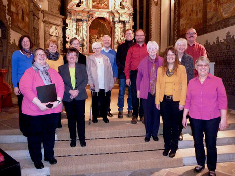 Der Kirchenchor bei einem Taizé-Abendgottesdienst 2015