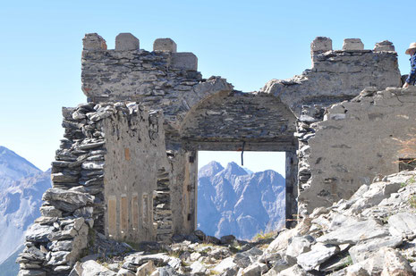 Ruine, MOnte Jafferau, Forte Jafferau, Militärruine, on top of the world