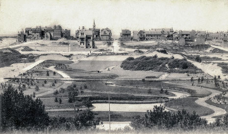 Le jardin public du Touquet-Paris-Plage - dénommé aujourd'hui "jardin d'Ypres", sous sa forme originelle de 1905 - photo datant de 1906 -