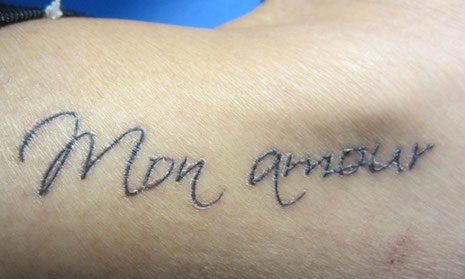 Un tatuaje mal hidratado se verá seco y agrietado.