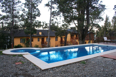 cabaña con pileta climatizada