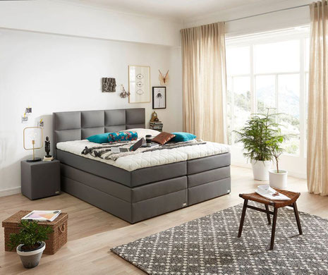 Bettkasten Boxspringbett bietet Komfort und großzügigen Stauraum für strukturierte Schlafzimmer. Ideal für kleine Räume und individuelles Design. Jetzt informieren!