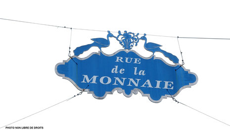 Rendez-vous dans la Rue de la Monnaie, Lille, photo non libre de droits