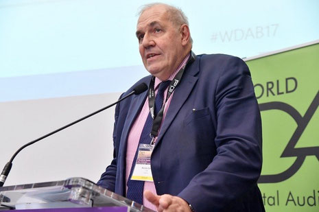 Nicolas Curien du CSA pendant l'Assemblée Générale du WorldDAB, parle du DAB+ en France, DABplusFR