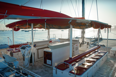 Notre Maxi Catamaran Ohana 27 places à bord, douchette et toilettes excursion privée, à la journée, Tetiaroa lagon Moorea, ile aux oiseaux