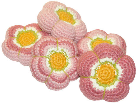 Cómo tejer flores rellenas a crochet (amigurumi stuffed flowers)